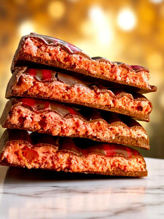 Kunafa Bliss - Raspberry Cheesecake Kunafa 90g! 🍰✨
